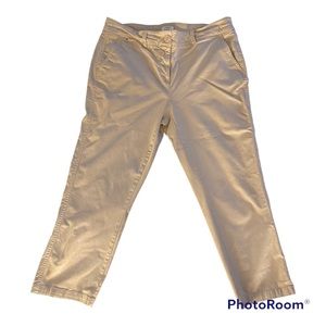 Crown & Ivy The Charlotte Crop 
Beige / Light Khaki 
Size 8